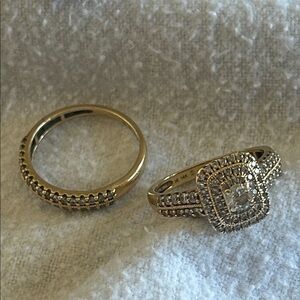 Elegant 14k Yellow Gold Halo Cushion Diamond Cluster Women's Bridal Ring Set